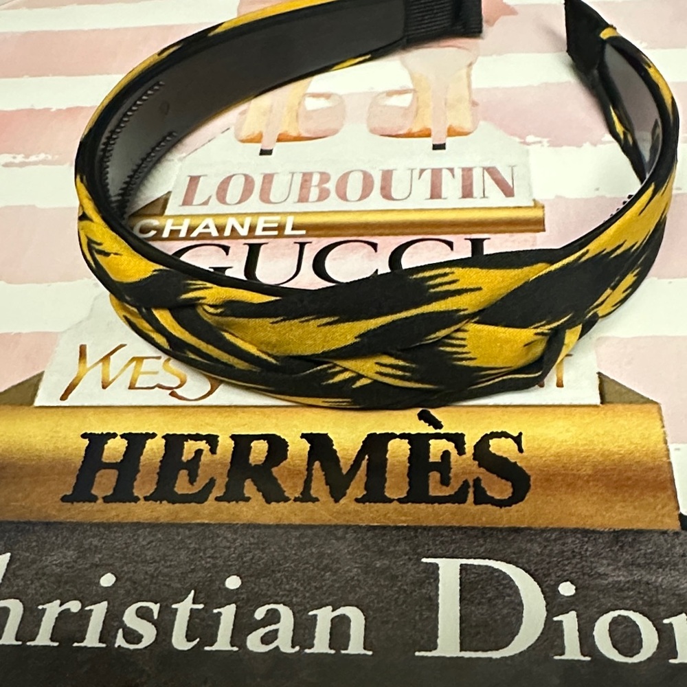 Yellow and Black Women's Headband. 🆕